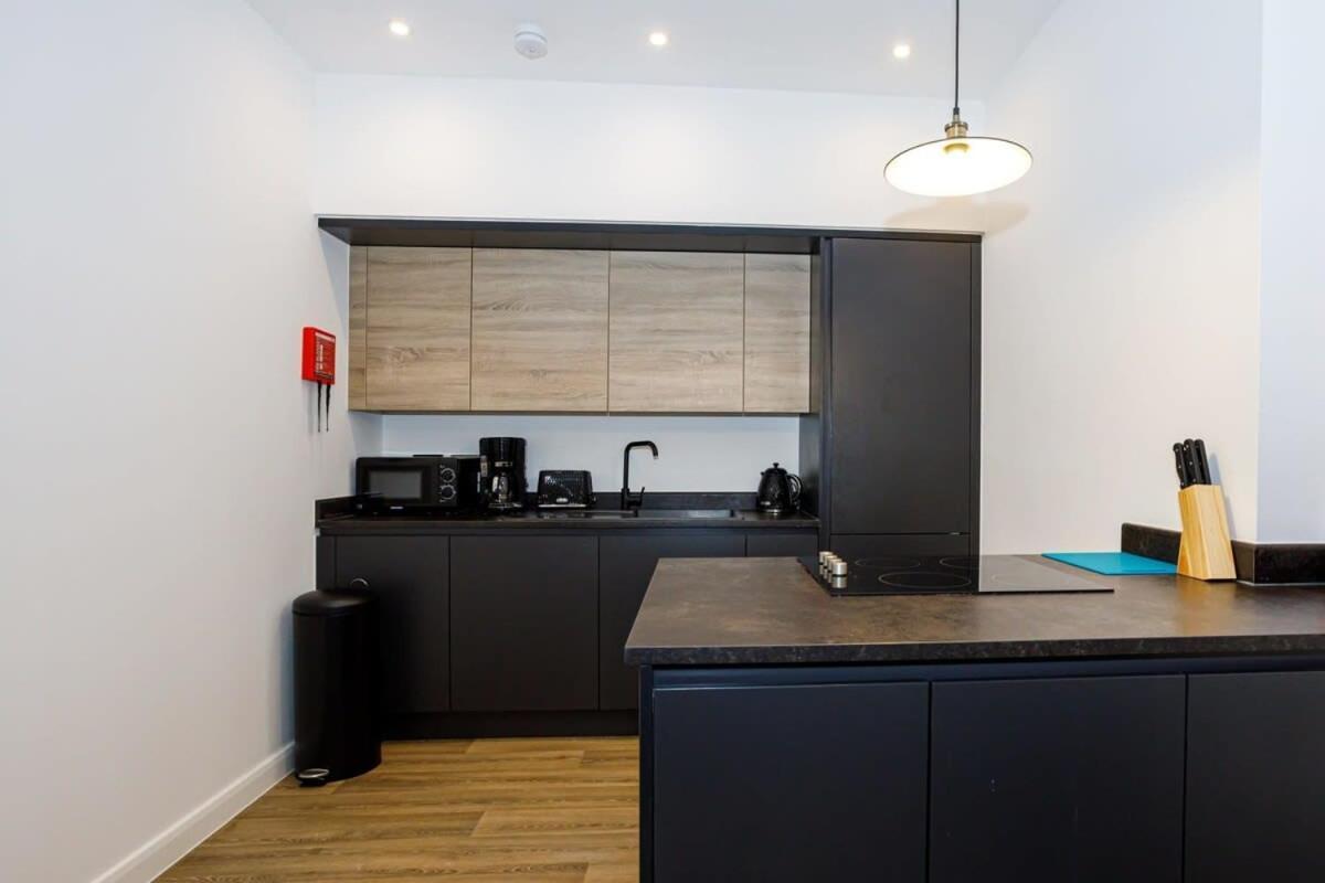 Contemporary 1 Bed Apartment Central Bolton Exteriör bild