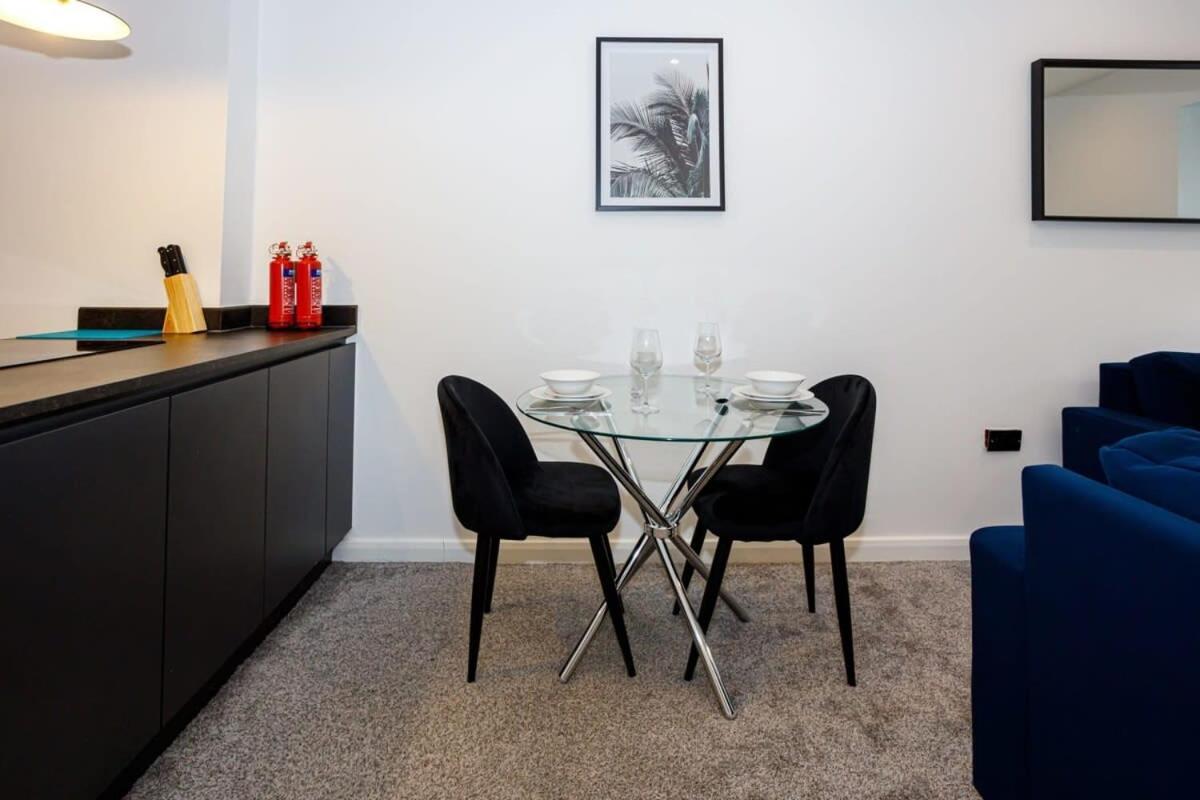 Contemporary 1 Bed Apartment Central Bolton Exteriör bild