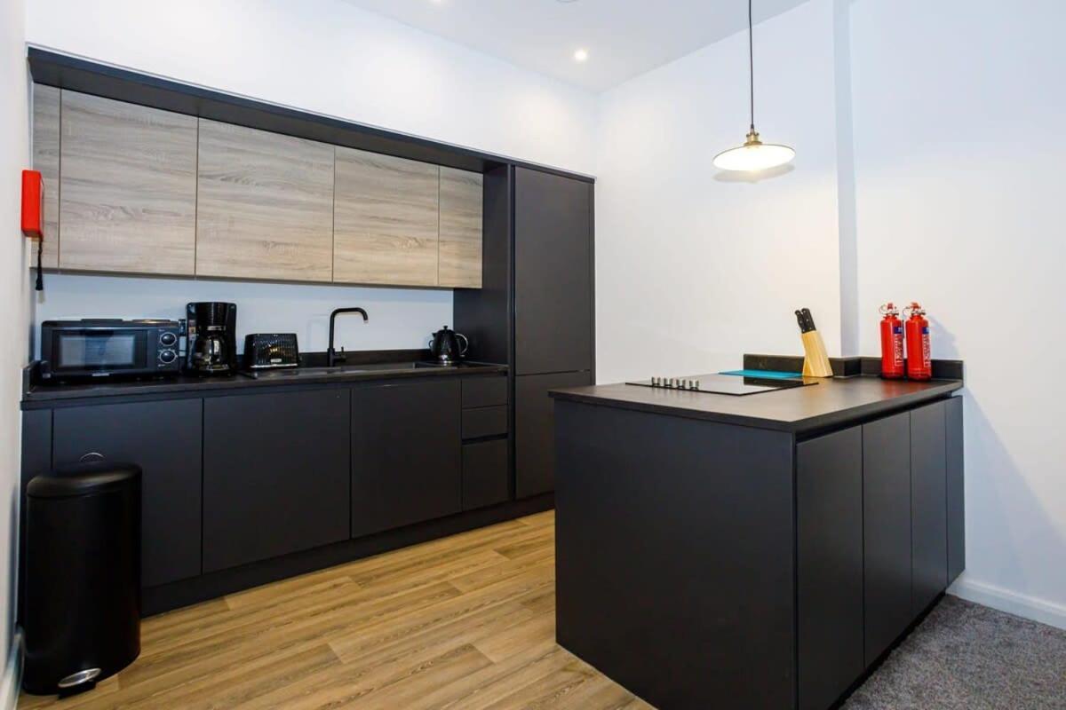 Contemporary 1 Bed Apartment Central Bolton Exteriör bild