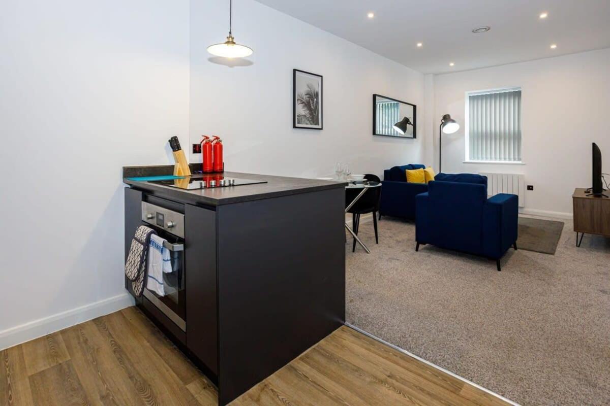 Contemporary 1 Bed Apartment Central Bolton Exteriör bild